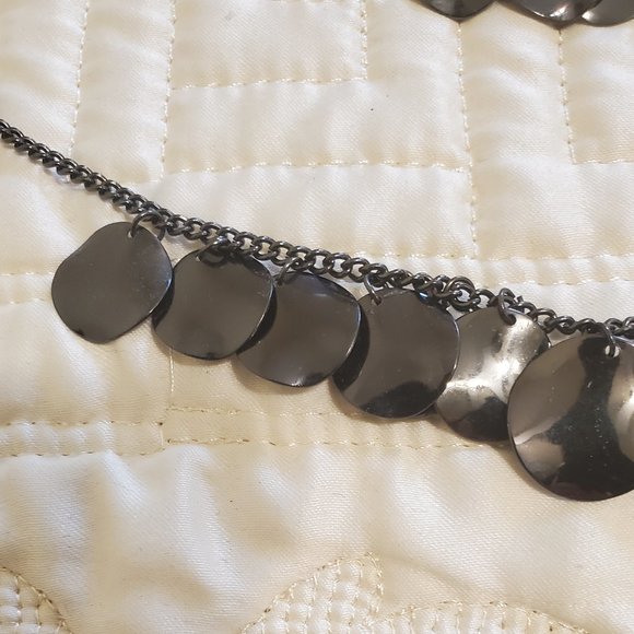 Black Metal Jingly Disc Necklace 15-18" - Picture 6 of 6